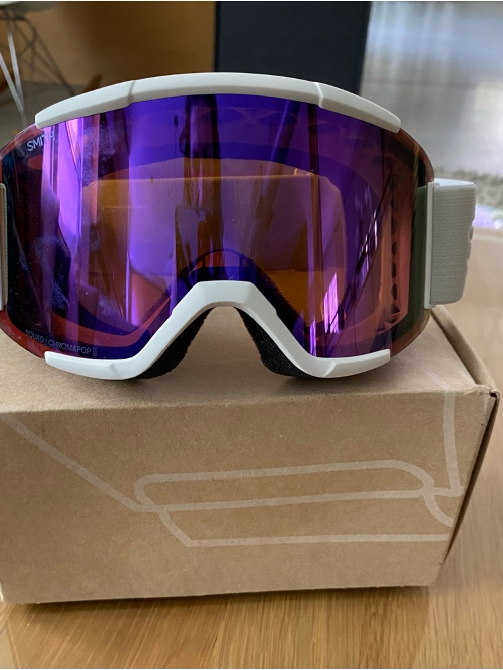 SMITH | Goggles | Squad w/ChromaPop Lens | White Vapor | Medium | Unisex - Picture 3 of 11